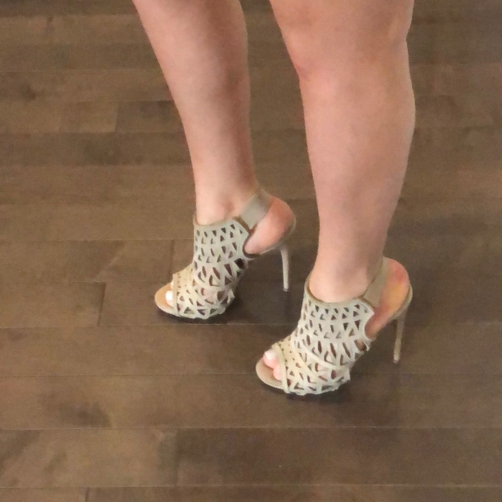 STEVE MADDEN BRATT SUEDE SHOE - Picture 2 of 8